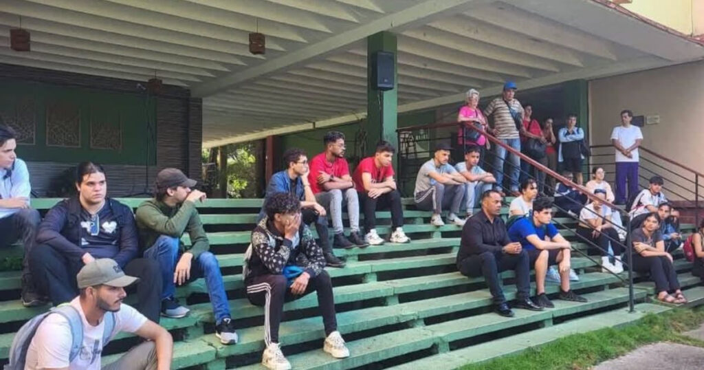 1774021308-aplazan-examenes-ingreso-autorizan-modificaciones-planes-estudio-nuevas-medidas-ensenanza